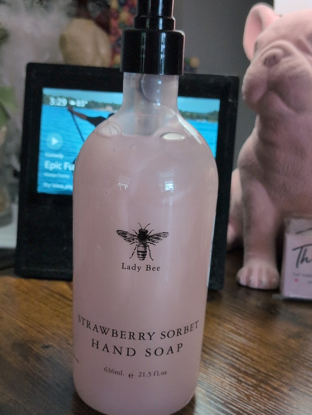LADY BEE Strawberry Sorbet Hand Soap — Pink